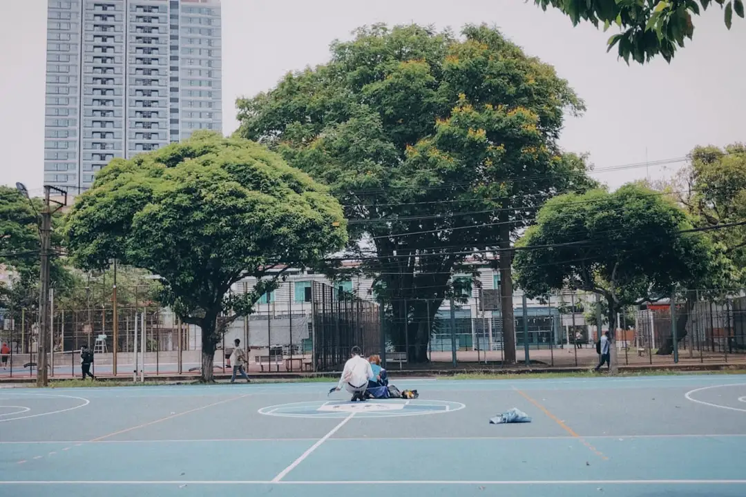 商业综合体智能水电表选型对比与节能控制策略分析